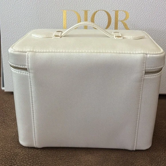 Dior White Vanity Case with Gold Logo - Picture 7 of 13